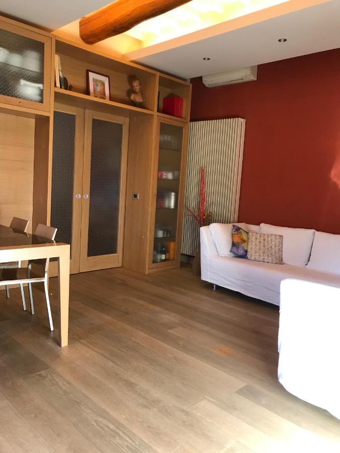 Appartamento In Villa Con Piscina - Mhateria Relais Rignano sullʼArno Eksteriør billede