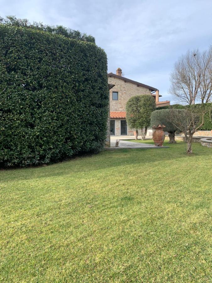 Appartamento In Villa Con Piscina - Mhateria Relais Rignano sullʼArno Eksteriør billede