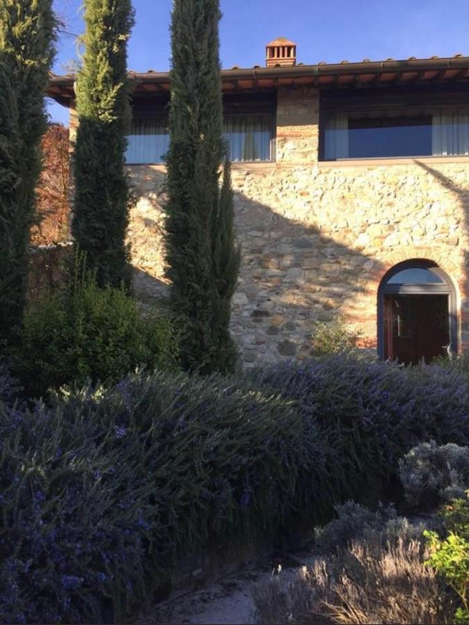 Appartamento In Villa Con Piscina - Mhateria Relais Rignano sullʼArno Eksteriør billede